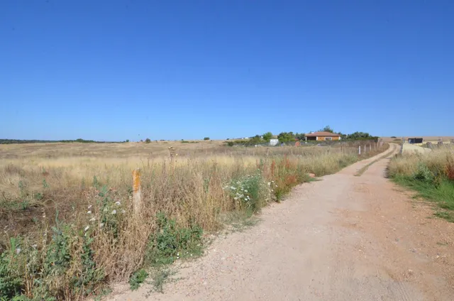 Urbis te ofrece un terreno rústico en venta en Almenara de T - foto 3