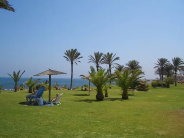 Bungalow con vistas a la playa — 13