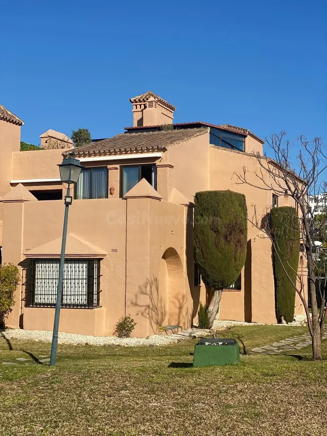 ÁTICO DÚPLEX EN URB. LA CARTUJA, ESTEPONA - foto 3