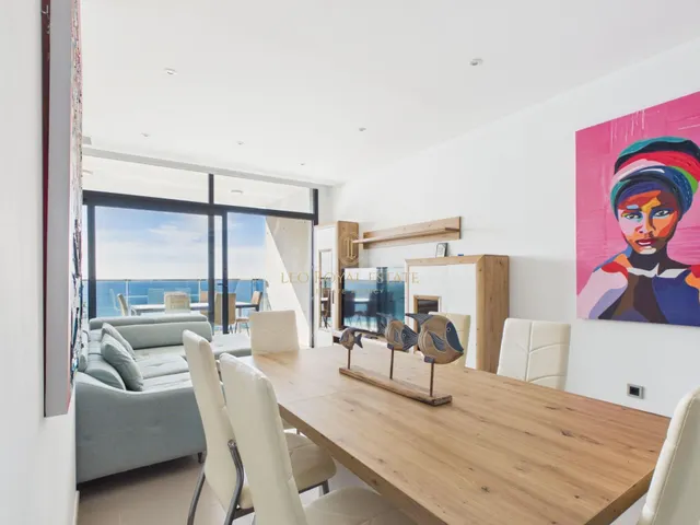 Apartamento moderno de 2 dormitorios en la planta 11 de Sunset Drive, Benidorm — 5
