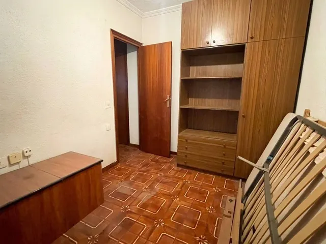 ¡Excelente oportunidad en Princesa Mercedes! Piso exterior con gran potencial de reforma — 13