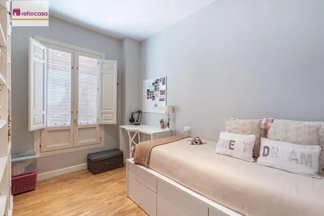 Exclusivo Piso Dúplex en el Corazón de Granada — 26