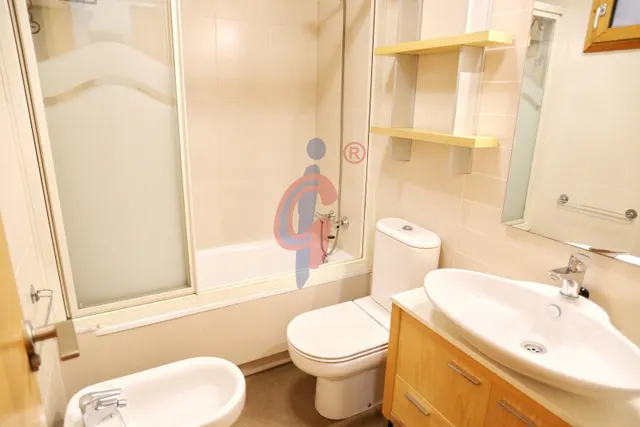 ESPACIOSA VIVIENDA EN EL CENTRO DE GUARDAMAR DEL SEGURA — 13