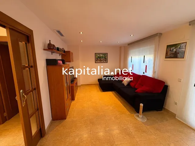 EXCLUSIVO ADOSADO A LA VENTA LISTO PARA ENTRAR A VIVIR EN ANNA — 18