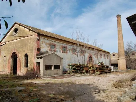 6500 M2 DE CONTRUCCION EN UN RECINTO DE 12000 M2 DE PARCELA. — 5