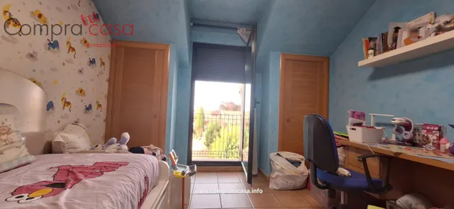 Venta pareado completisimo en los huertos.- — 28