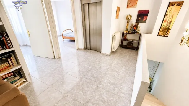 En exclusiva!!! casa ideal para 2 familias en rubi!!!! — 25