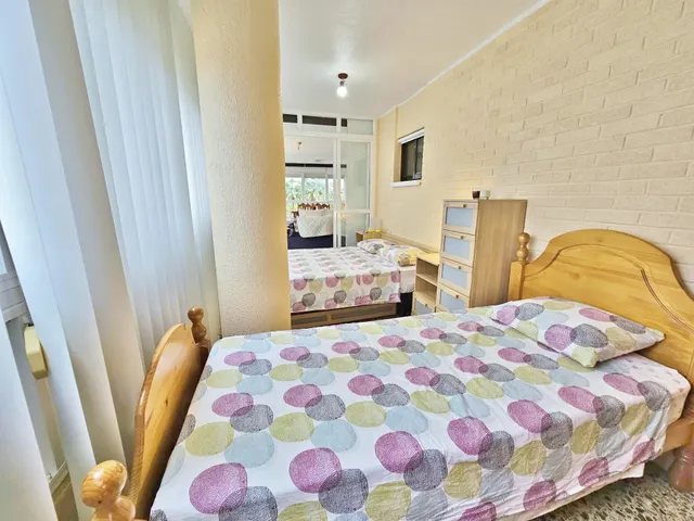 Vive la luz y el espacio en este amplio piso de Garden Playa! — 14