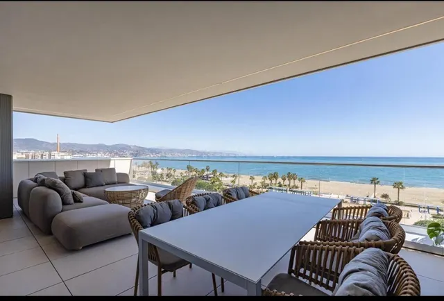 EXCLUSIVO PISO DE LUJO EN LAS MALAGA TOWERS - foto 5