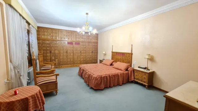 Casa 4 habitaciones 350m² en venta - Avenida de chapí — 8