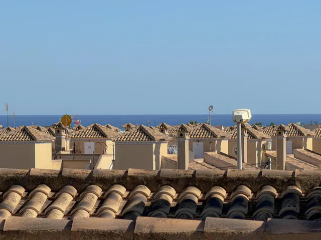 Playa Flamenca! Encantador Bungalow con gran terraza y vistas despejadas + Solarium privado con vistas al mar + Piscina comunitaria + Parking comunitario — 10