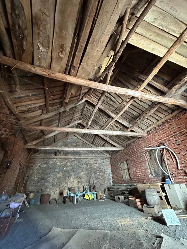 SE VENDE CASA EN NOCEDA DEL BIERZO — 10