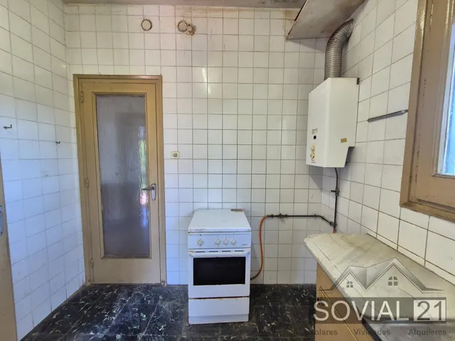 Casa unifamiliar con jardín y gran potencial en Vallvidrera — 16