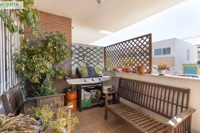 Casa Unifamiliar en Churriana de la Vega — 4