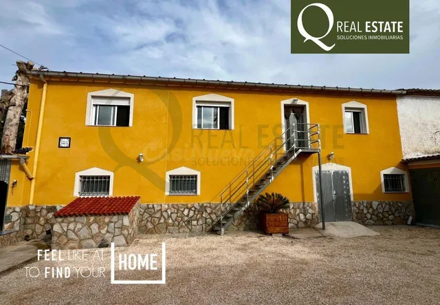 ¡Dos casas de campo independientes al precio de una! en Vill