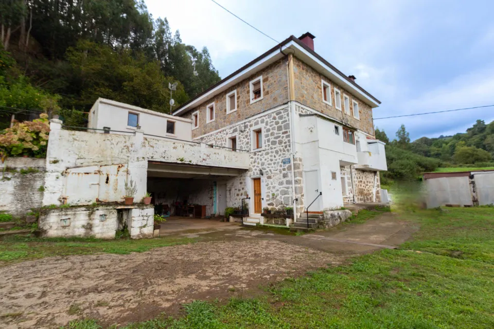 MAGNÍFICA CASA CON 51.000 METROS DE TERRENO EN PUTXETA