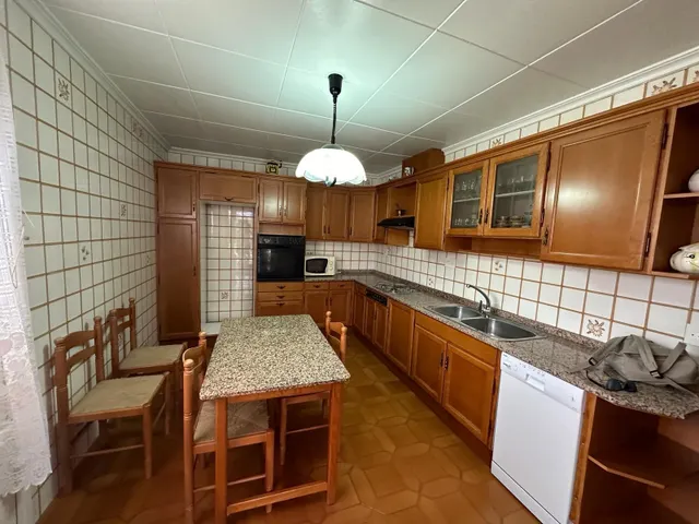 Magnifica casa  con terreno en el casco urbano — 2