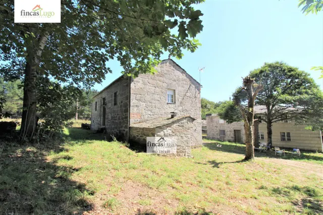 2 CASAS DE PIEDRA EN O CORGO — 3
