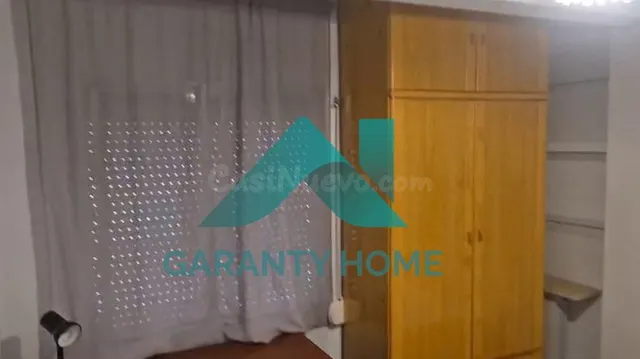 SE ALQUILA PISO PARA ESTUDIANES EN ZONA CENTRO - foto 3