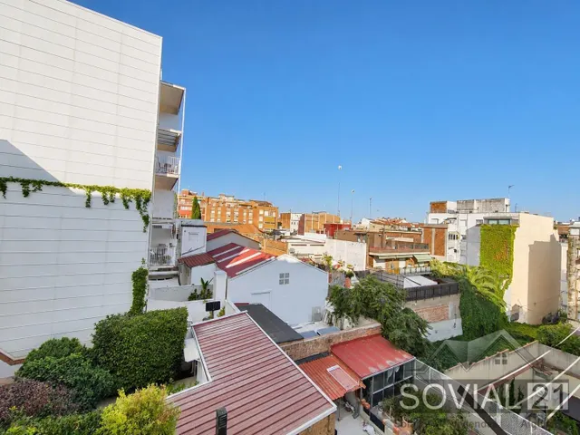 Piso reformado con mucho estilo junto a la plaza Sanllehy — 8