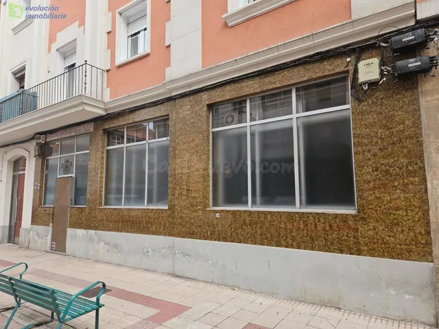 VENTA DE LOCAL EN CALLE LAS CALZADAS