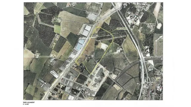 Suelo industrial parcelas en venta en Fornells de la Selva z - foto 2