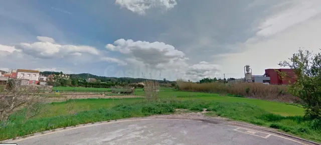 Venta de conjunto de 3 solares en zona residencial en Cassà  - foto 3