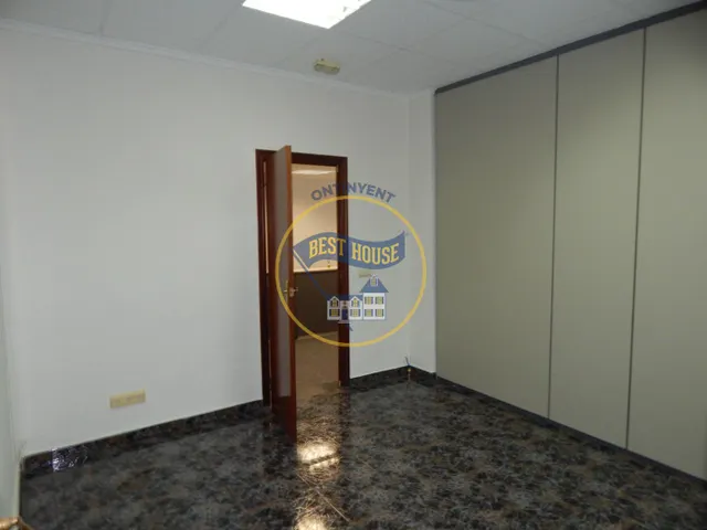 LOTE DE TRES LOCALES EN EL LLOMBO — 10