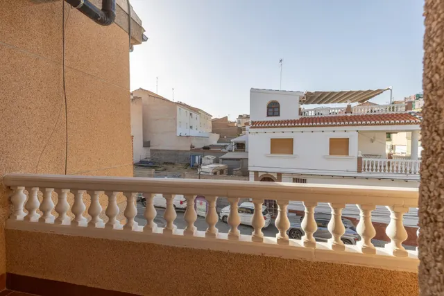 PRECIOSO ADOSADO CON PATIO, TERRAZA, COCHERA Y ESTUFA DE LEÑA EN LAS GABIAS (GRANADA) — 17