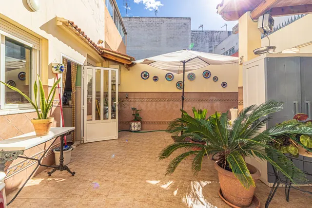 SE VENDE CASA ADOSADA EN BENIMODO – 223 m2, AMPLIA Y LUMINOS