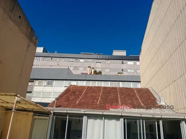 INVERSIÓN CON INGRESOS Y POTENCIAL DE AMPLIACIÓN EN VIGO — 27