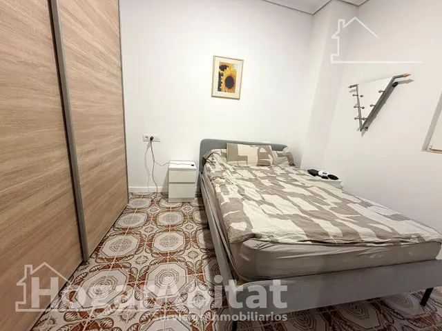¡UBICACIÓN IDEAL! BAJO ACOGEDOR Y LUMINOSO CON TERRAZA Y TRASTERO — 16
