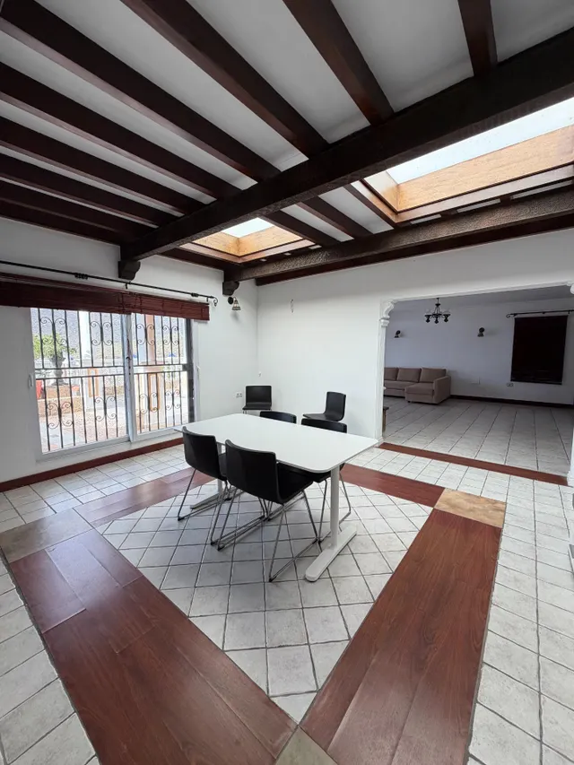 Villa con carácter, piscina privada y vistas al mar en Costa Adeje — 20