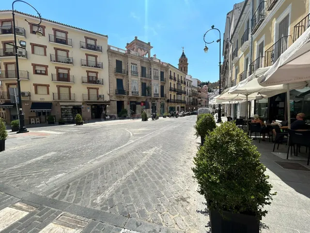 LOCAL CENTRICO CON PROYECTO PARA CONVERTIRLO EN VIVIENDA¡¡¡¡ - foto 5
