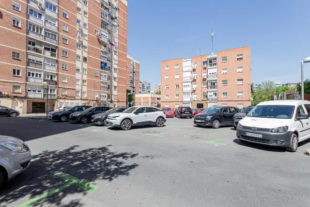 Local comercial 1 habitación 43m² en venta - Barrio del Pilar — 21