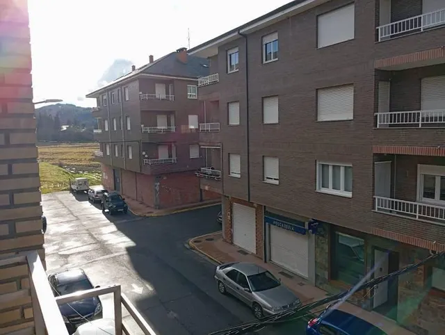 PISO EN VEGA DE ESPINAREDA — 25