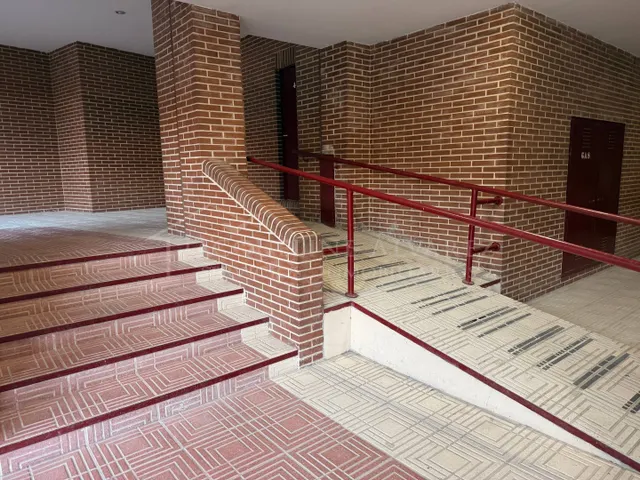 PISO DE 3 DORMITORIOS EN URBANIZACION CON PISCINA — 18