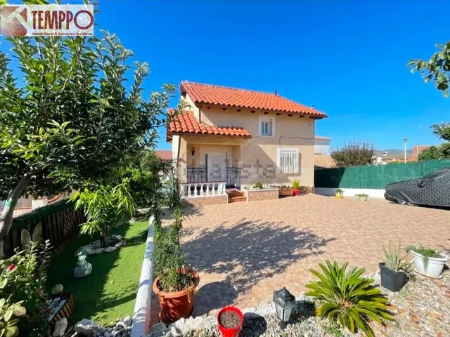 Chalet independiente con piscina privada, 5 dormitorios y pl - foto 3