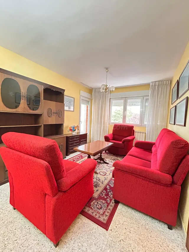 PISO 3 habitaciones - VENTA DE BAÑOS