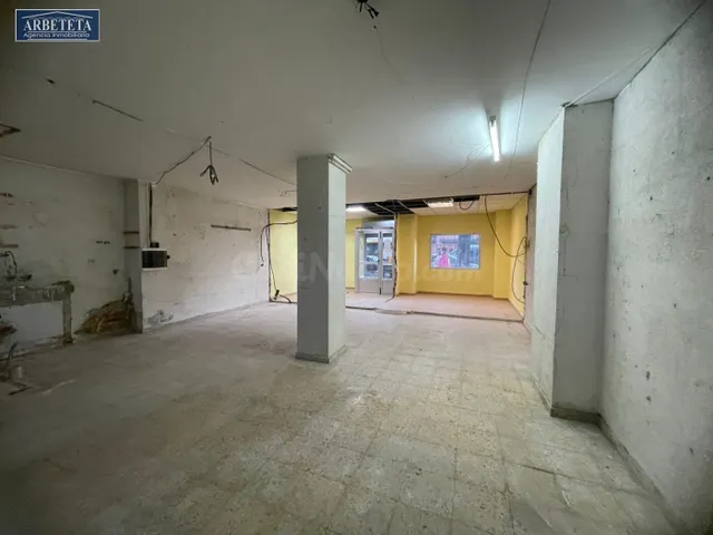 INMOBILIARIA ARBETETA ALQUILA LOCAL EN CALLE TOLEDO - foto 5