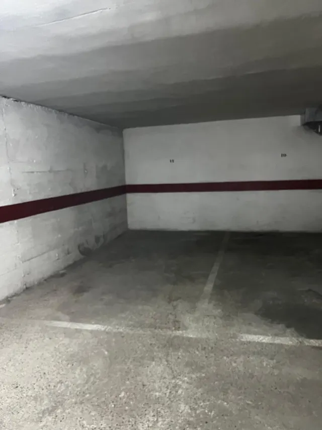 Amplio Piso Reformado en Zona Colón — 19