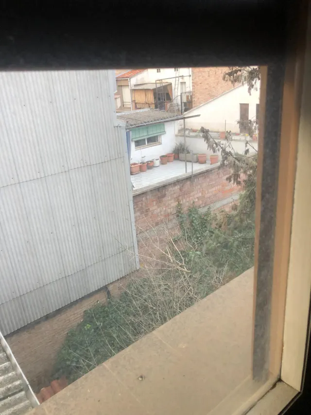 EDIFICIO EN VENTA EN MANRESA — 33