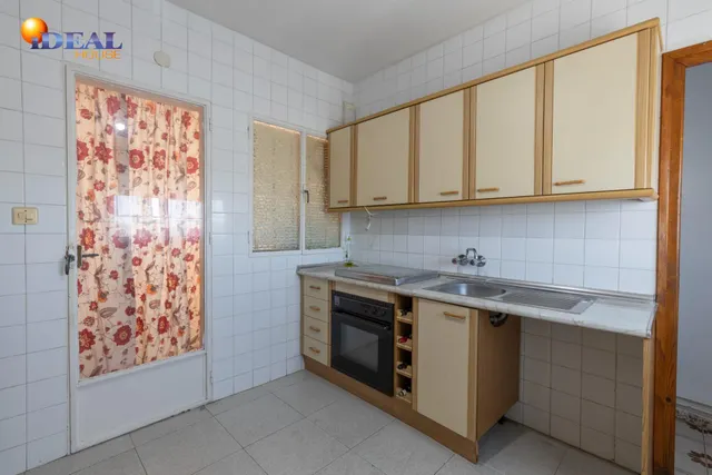 Edificio con gran potencial de inversión en La Zubia — 32
