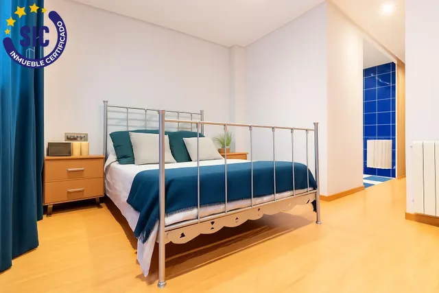 Exclusiva casa en calle Alacuás: espacio, diseño y máximo confort — 27