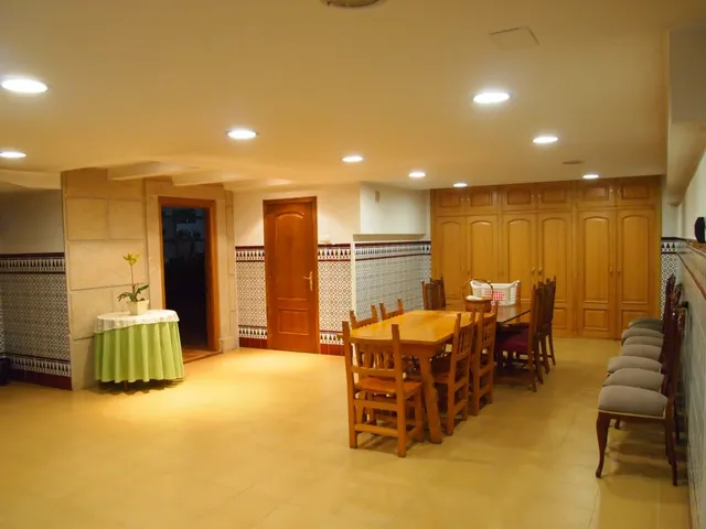 CHALET INDEPENDIENTE EN CARRACEDELO — 27