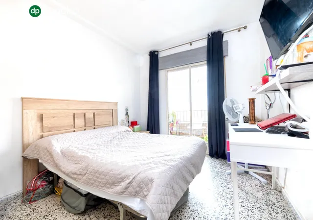 En Venta Piso de 4 dormitorios con ascensor, ideal para reformar a tu gusto. — 6
