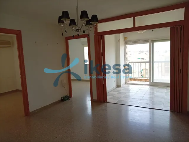 Amplio Piso de 3 habitaciones en La Chana, Granada — 22