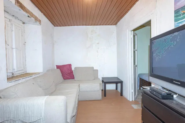 Casona montañesa y cuadra de piedra — 20