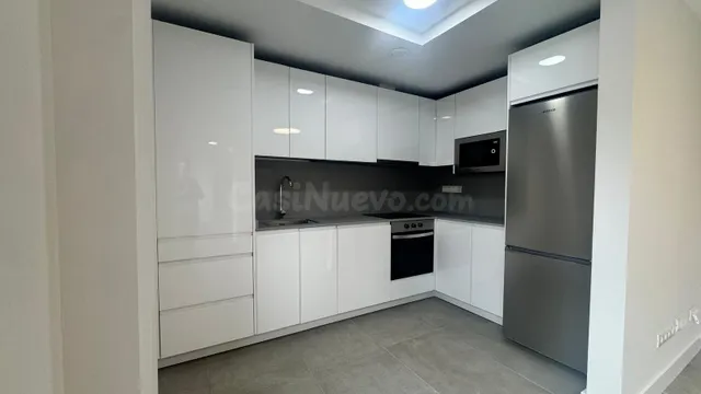 SE ALQUILA PISO-DUPLEX A 120M DE LA PLAYA DE LAS CANTERAS DE