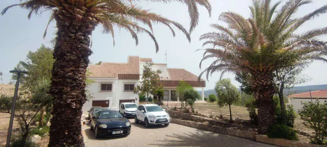 Local comercial 9 habitaciones 694m² en venta - Comunidad valenciana — 9